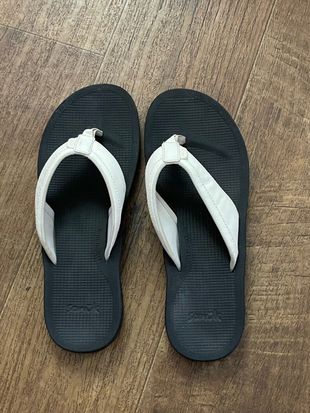 Sanuk Black Flip Flop Sandals with Cream Straps